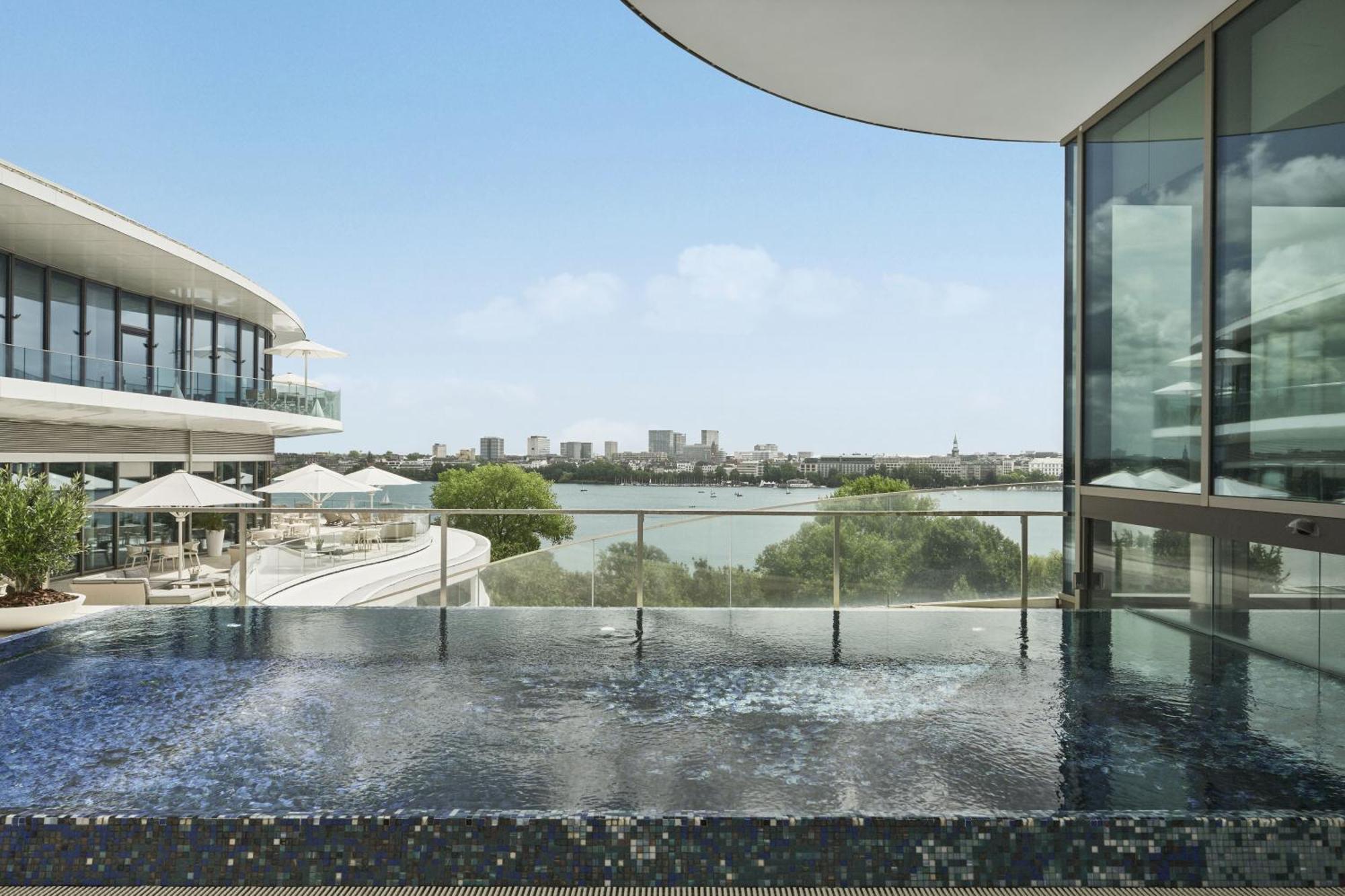 丰特奈酒店 汉堡 外观 照片 The pool at the W Brisbane