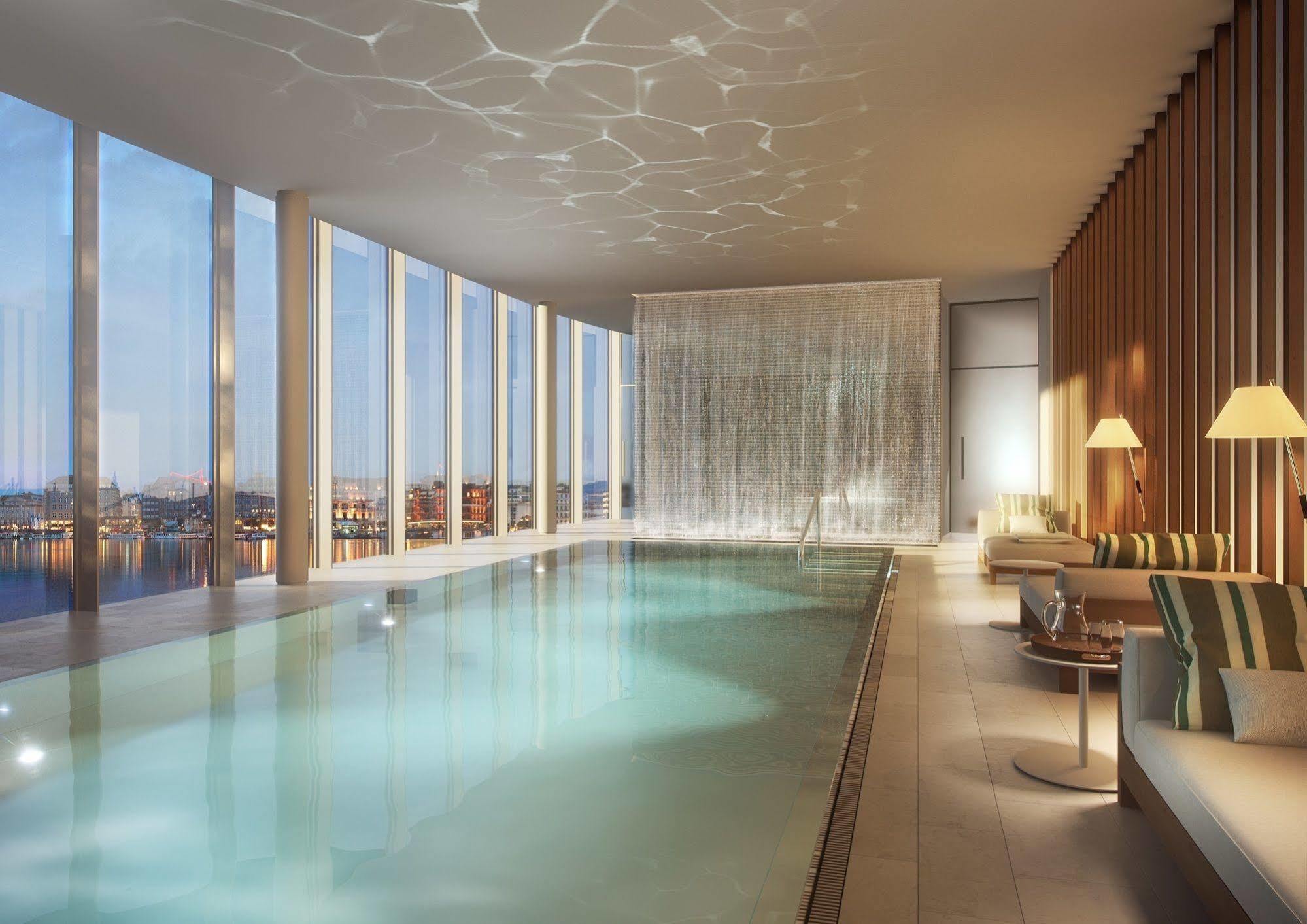 丰特奈酒店 汉堡 外观 照片 The Sky Pool